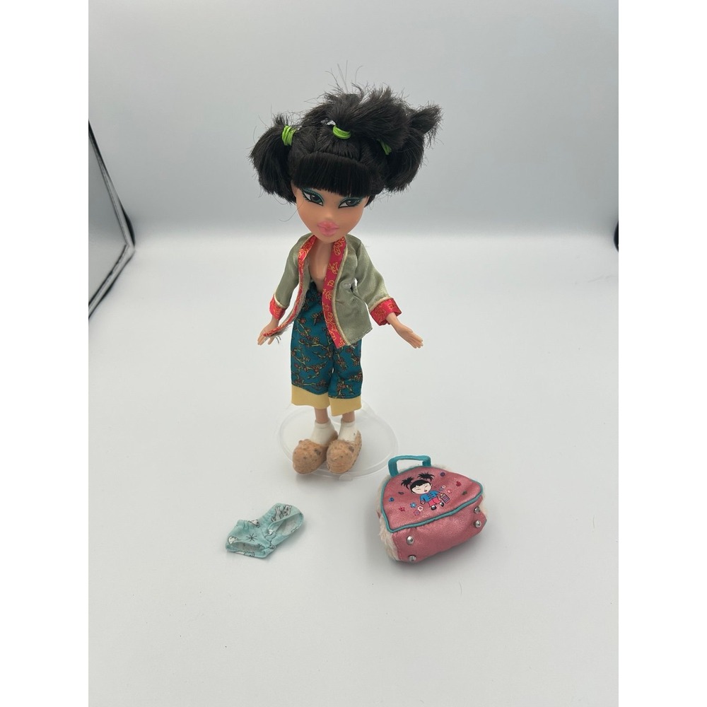 Bratz Slumber Party original Jade fashion doll